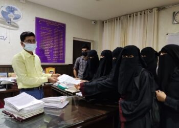 K’taka: BJP MLA asks students not to enter college campus in Hijab