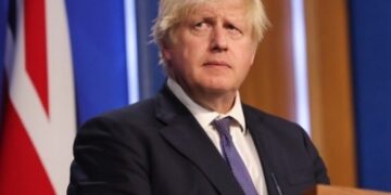 UK PM announces sanctions against five Russian banks