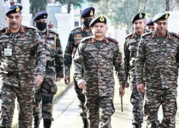 Northern Army commander visits LoC in J&K’s Poonch, Rajouri
