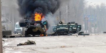 Fighting escalates in Ukraine despite peace talks