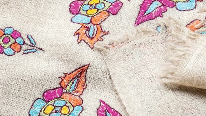 Varanasi weavers launch locally-woven Pashmina products