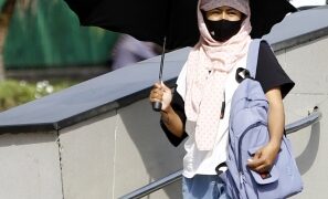 Delhi witnesses another hot day