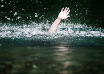 Two youth drown in Poonch river, one dies another rescued