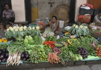 Four-month high: Rising fuel costs push up March’s wholesale price inflation