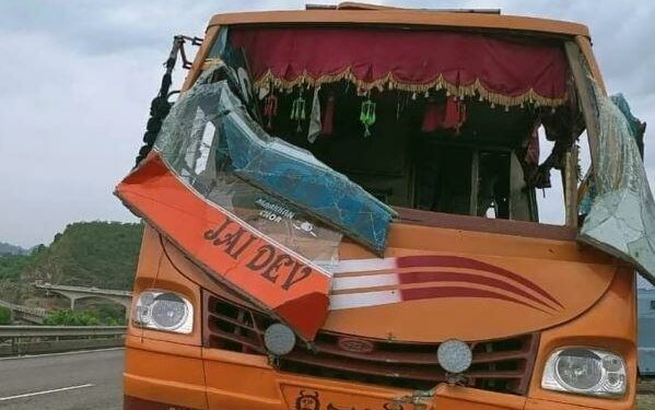 2 persons killed, 27 injured in two accidents in Jammu, Udhampur