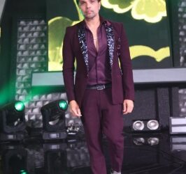 HR praises ‘Superstar Singer 2’ contestant Soyab Ali for his performance on ‘Main Jahaan Rahoon’
