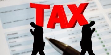 No restaurant can charge 18% tax on products, says complaint