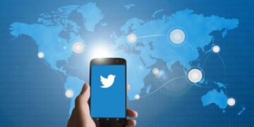 Twitter likely tests ‘Liked by Author’ label for tweets