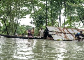 Unicef provides emergency relief as 1.6mn kids stranded by floods in B’desh