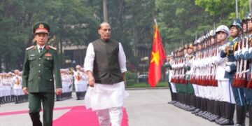 India inks vision document with Vietnam, to give $500mn defence Line of Credit