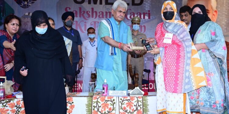 LG attends JKRLM’s event on women entrepreneurs