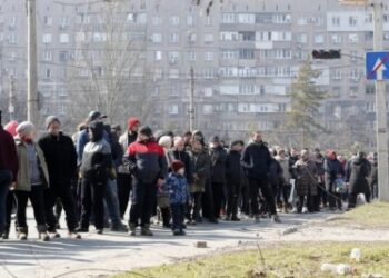 Russia will provide passage for civilians to leave Azot factory but not by the route Kiev wanted