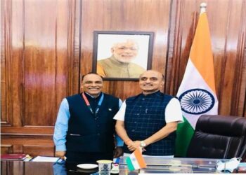 J&K Bank MD meets MoS Finance Dr Bhagwat Karad