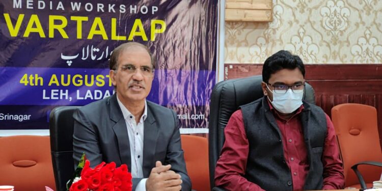 Need to strengthen bridge between Govt and media for seamless information exchange: ADG PIB