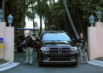 FBI searches Trump’s Florida home