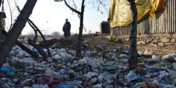 Rapid urbanisation, unregulated tourist flow increase garbage crisis