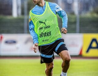 LA Galaxy eye move for Luis Suarez, say reports