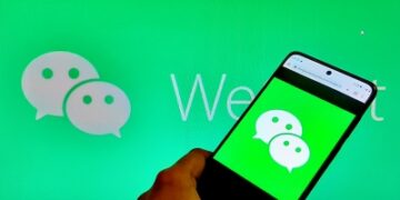 WeChat warns overseas users that personal data, browsing history being sent to China