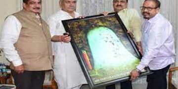 PRI Representatives from Kathua and Udhampur,  Baba Amarnath Welfare Society call on Lt Governor