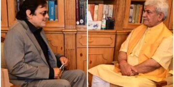 Bollywood Actor Sanjay Khan meets Lt Guv