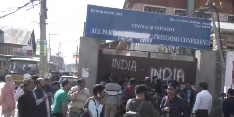 Angered over killings, activists damage Hurriyat office in Kashmir