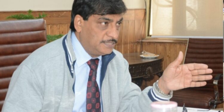 Mehta stresses on providing 24×7 water supply in urban areas