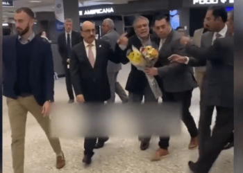 Pak finance minister Ishaq Dar heckled at airport in Washington