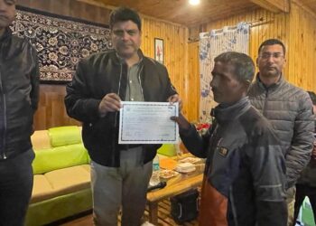 Sectary Tourism conducts Jan Abhiyan at Drang, Tangmarg