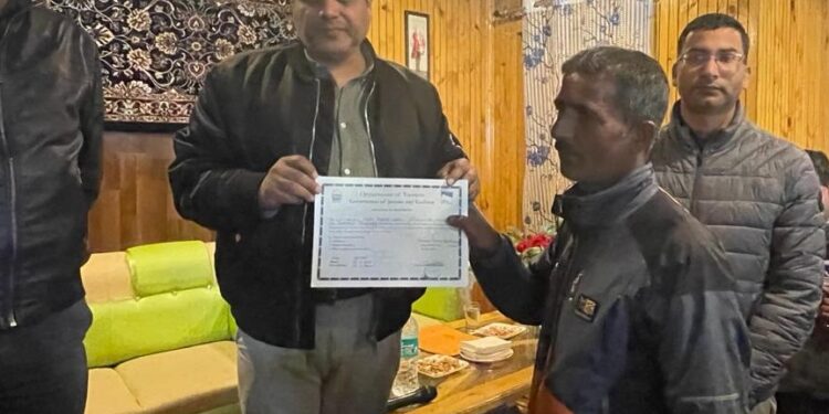 Sectary Tourism conducts Jan Abhiyan at Drang, Tangmarg