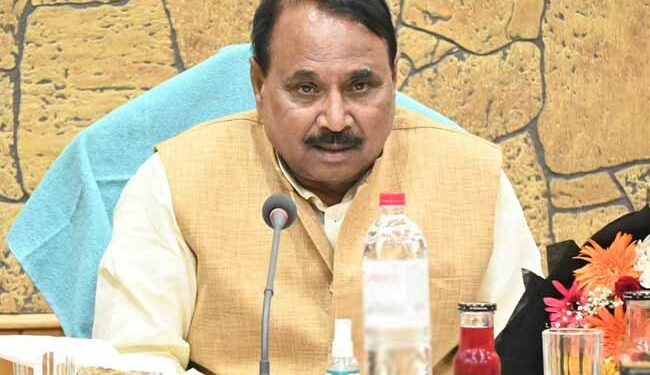 Union MoS MSME visits Pulwama, addresses people in Jan Abhiyan