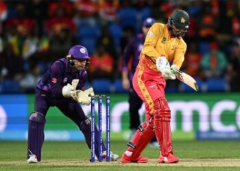 Zimbabwe beat Scotland by five wickets, clinch final Super 12 spot
