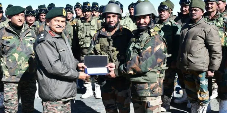 Lieutenant General Upendra Dwivedi reviews operational preparedness along LoC in Uri sector