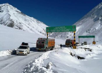 Tourism players expect bumper winter season at Sonamarg