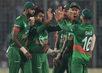 Mehidy stars as Bangladesh clinch series despite Rohit’s late blitz