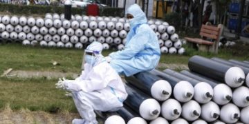 Ensure availability of Liquid Medical Oxygen, uninterrupted supply at health facilities: Centre to states