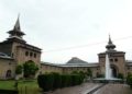 Jamia Masjid Srinagar prohibits photography inside mosque, men and women from sitting together in its lawns
