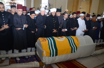8th Nizam buried at Hyderabad’s Mecca Masjid with state honours