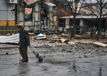 War plunges Ukraine’s GDP to record 30.4% in 2022