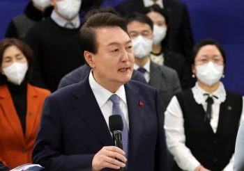 S.Korean President’s approval rating rises to 40.9%