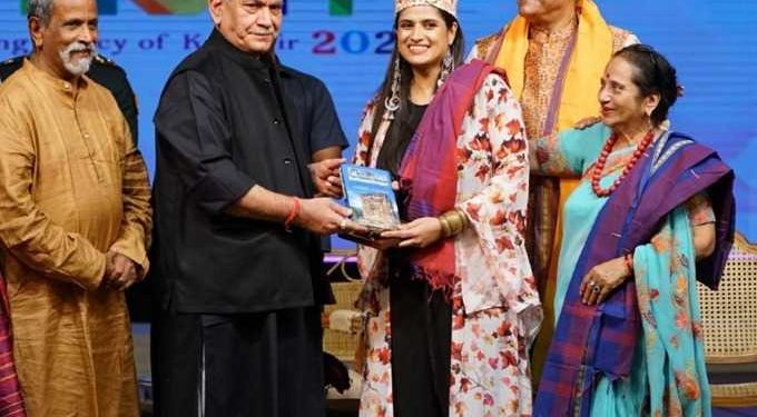 Lt Governor attends Vitasta Festival at Kalakshetra Foundation in Chennai