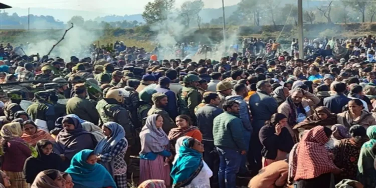 Tearful adieu to 6 killed in twin attacks in Rajouri