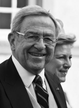 Last king of Greece passes away