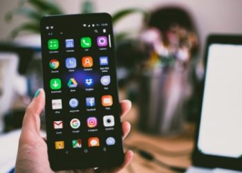 Google removes Smart Reply from Voice app on Android, iOS