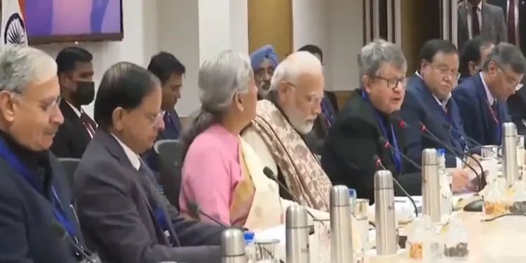 PM meets economists ahead of Union Budget