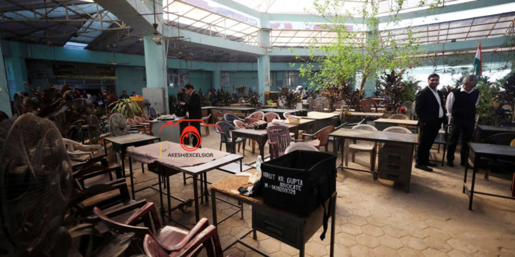 Lawyers hold strike against administration’s decision to impose property tax in J-K