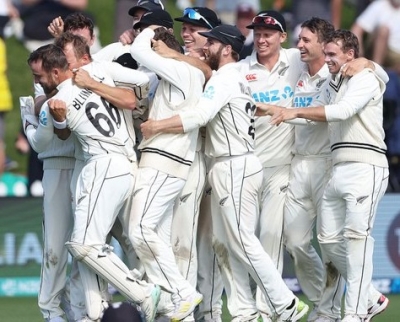 New Zealand beat England by just one run after follow-on in Wellington