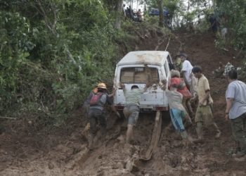 At least 17 killed, 41 missing due to landslides in Indonesia
