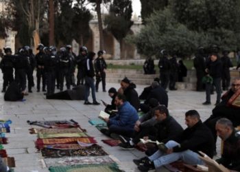 Al-Aqsa Mosque witnesses second day of violence