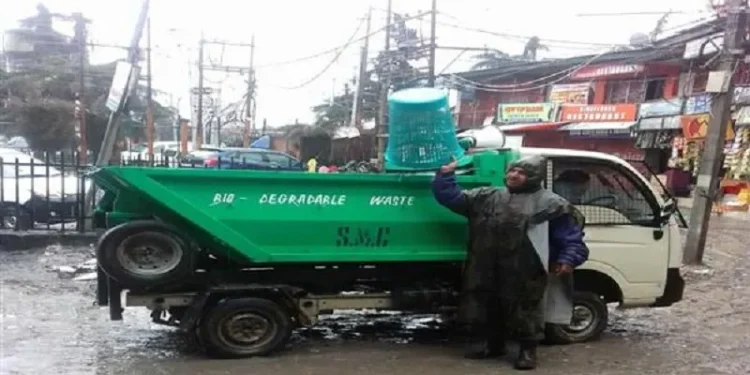 Srinagar goes bin-free, Waste collection process to start during wee hours