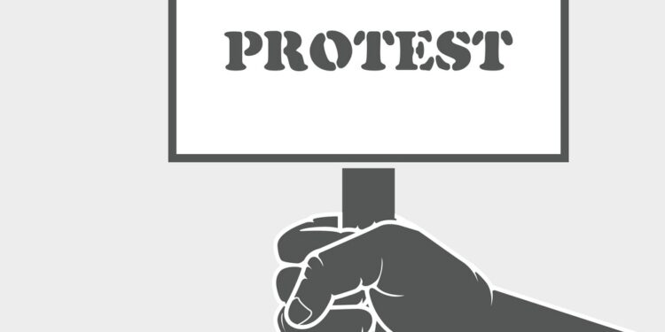 Tengpora Noorbagh residents suffer in absence of drinking water supply